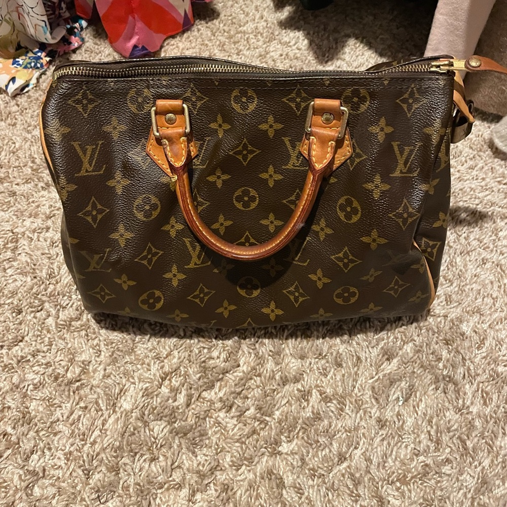 Louis Vuitton Speedy 35